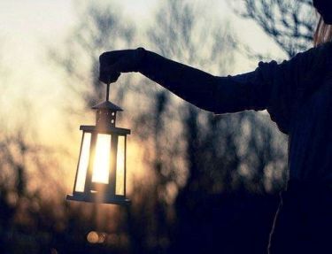 Essere luce a se stessi
